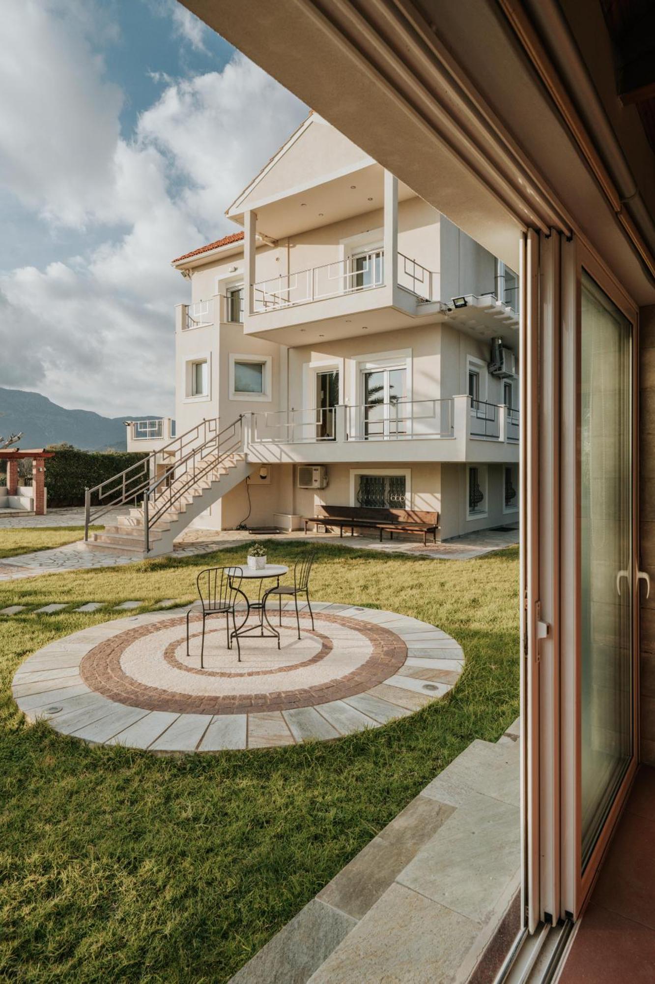 Ponte Suites Antirrio Luaran gambar